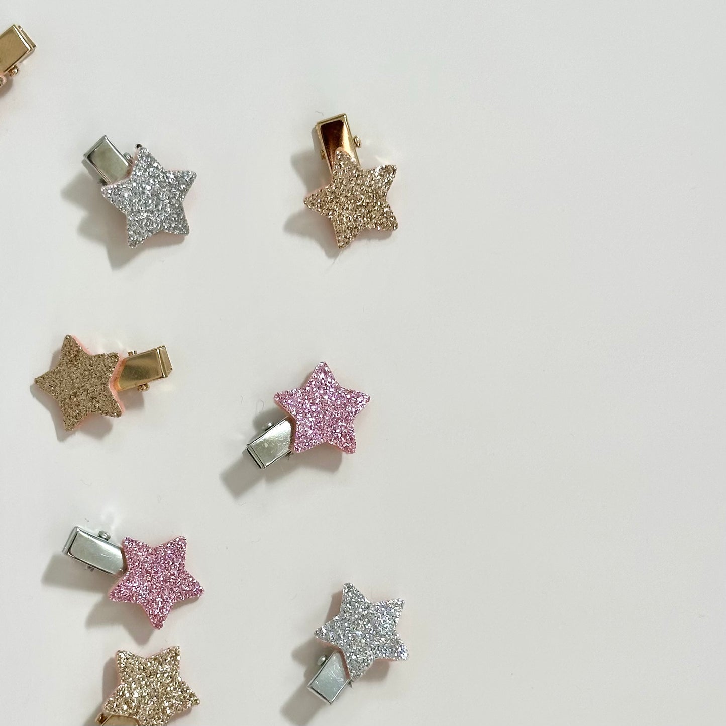 Petite Single Glitter Star