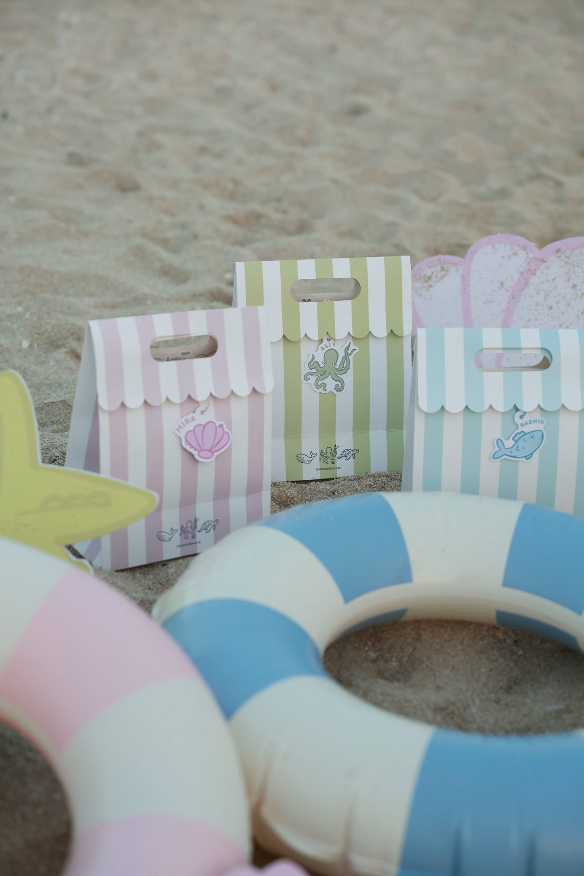 Summer Gift Wrapping